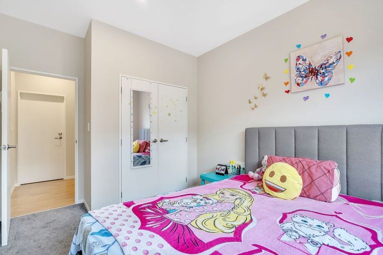 Photo of property in 5 Sapwood Crescent, Takanini, 2110