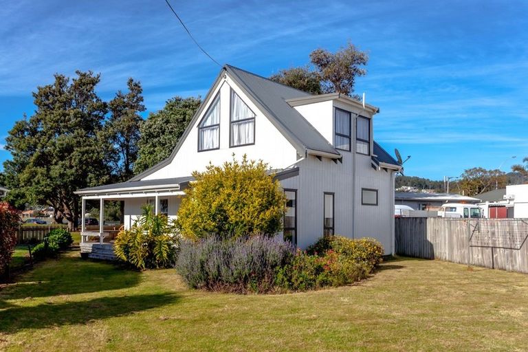 Photo of property in 1 Manaia Road, Tairua, 3508