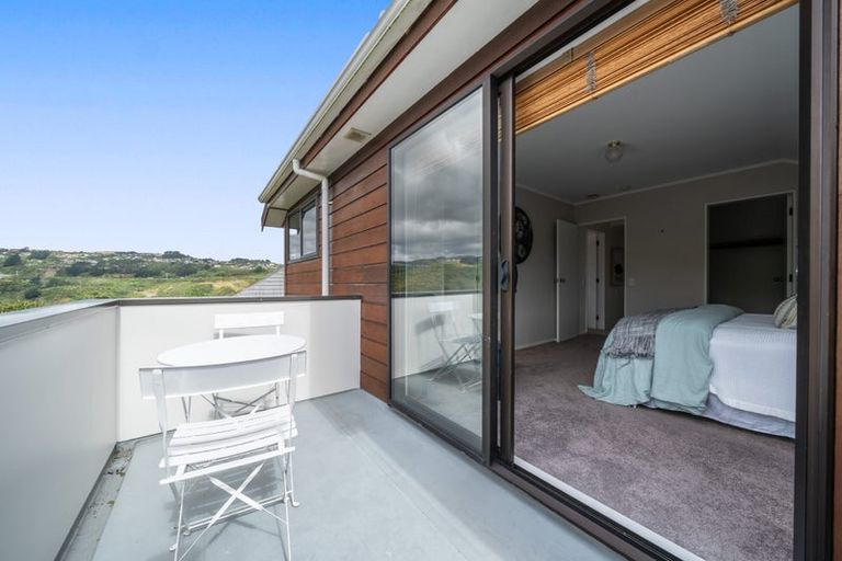 Photo of property in 14 Aintree Grove, Churton Park, Wellington, 6037