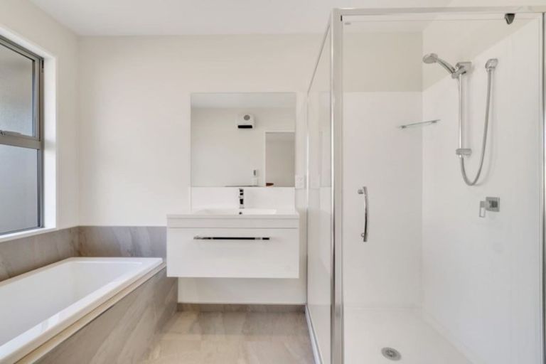 Photo of property in 3 Maka Lane, Halswell, Christchurch, 8025