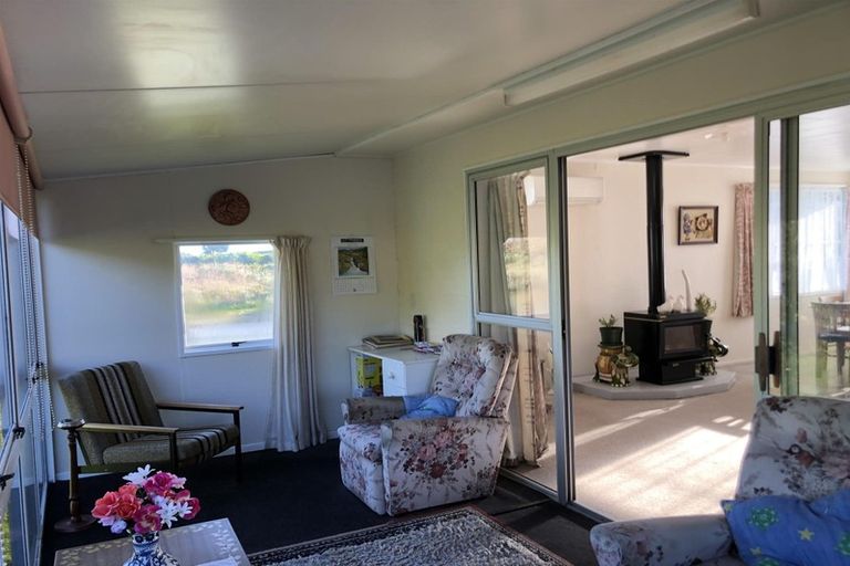 Photo of property in 20 Gibson Place, Patea, 4520