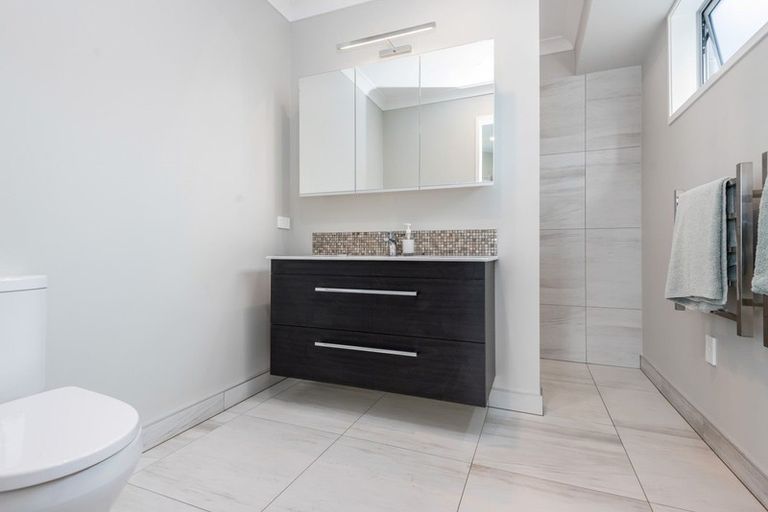 Photo of property in 43 Torkar Road, Clarks Beach, 2122