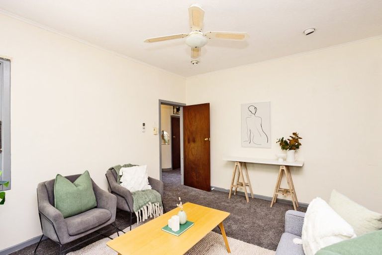 Photo of property in 27 Bullar Street, Grasmere, Invercargill, 9810