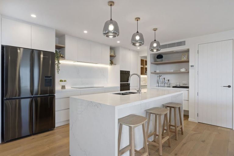 Photo of property in 10b Montrose Terrace, Mairangi Bay, Auckland, 0630