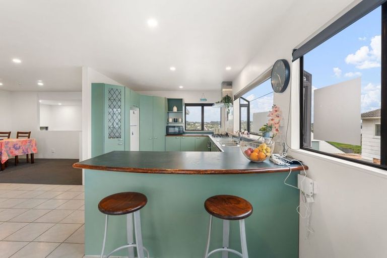 Photo of property in 62 Stanmore Bay Road, Stanmore Bay, Whangaparaoa, 0932