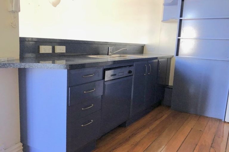 Photo of property in 15/60 Courtenay Place, Te Aro, Wellington, 6011
