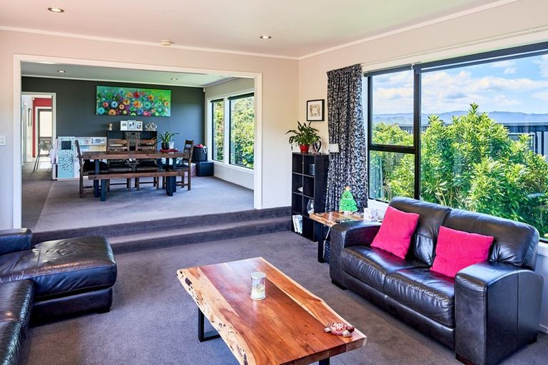 Photo of property in 16 Titiro Moana Road, Korokoro, Lower Hutt, 5012