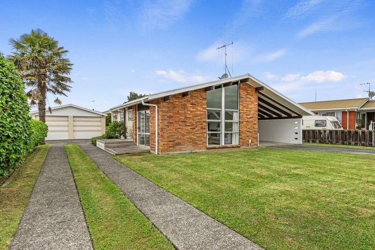 Photo of property in 31 Poaka Avenue, Dinsdale, Hamilton, 3204