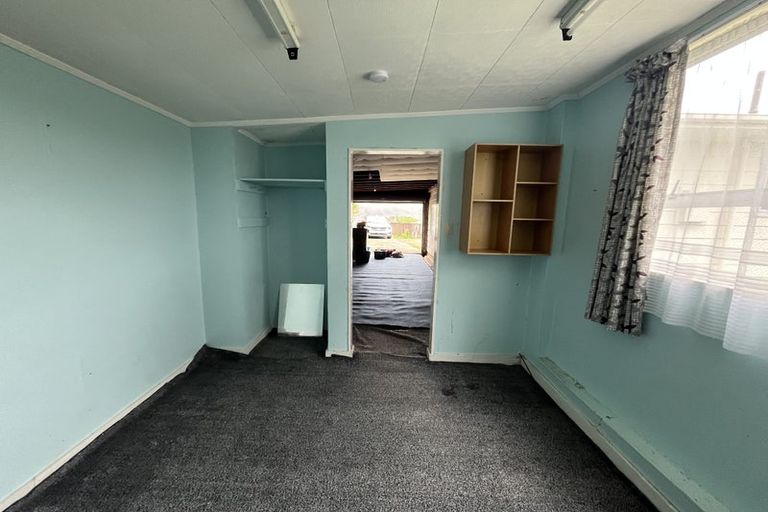 Photo of property in 18 Tyrone Grove, Wainuiomata, Lower Hutt, 5014