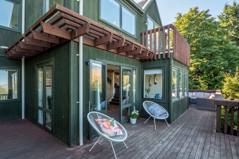 Photo of property in 16 Maxwell Place, Queenstown, 9300