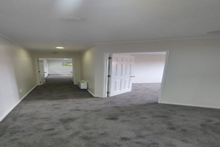 Photo of property in 825 Chapel Road, Shamrock Park, Auckland, 2016