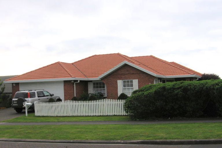 Photo of property in 1 Athenry Place, Dannemora, Auckland, 2016