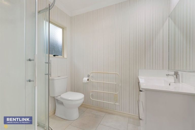 Photo of property in 16a Goods Road, Otumoetai, Tauranga, 3110