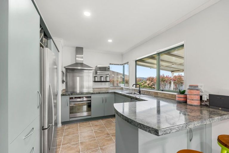 Photo of property in 12 Percy Kinsman Crescent, Riverstone Terraces, Upper Hutt, 5018