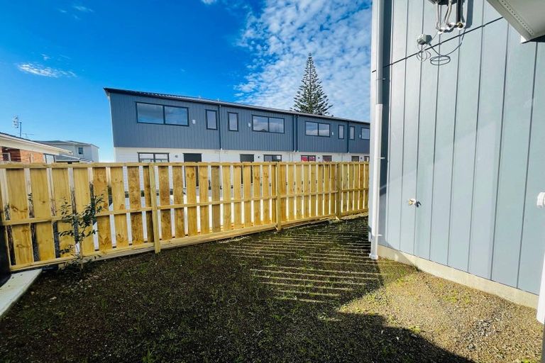 Photo of property in 3f Norfolk Place, Papatoetoe, Auckland, 2025