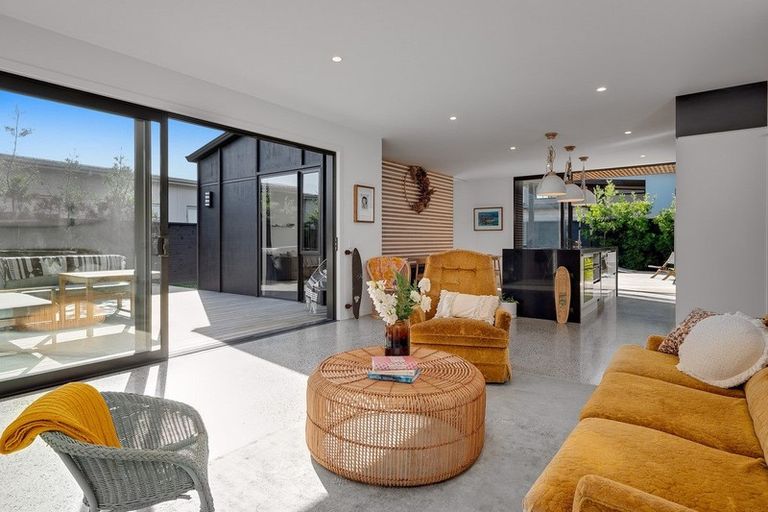 Photo of property in 15 Awatira Drive, Papamoa Beach, Papamoa, 3118