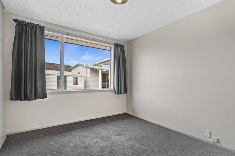 Photo of property in 4 Walker Place, Rangiora, 7400
