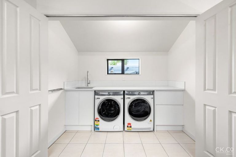 Photo of property in 63 Kirton Drive, Riverstone Terraces, Upper Hutt, 5018