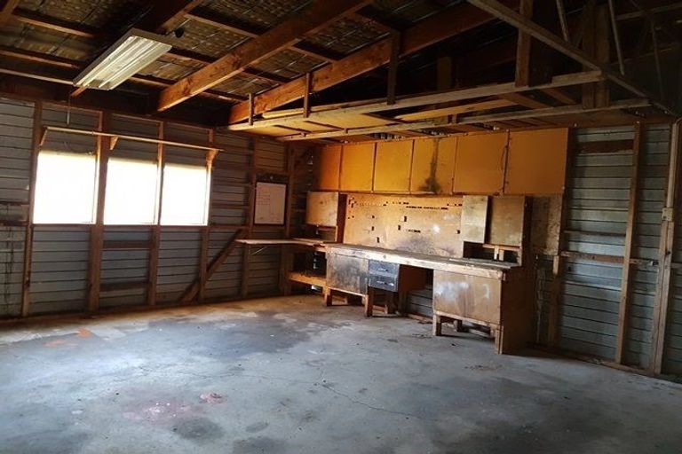 Photo of property in 10 Thames Street, Roslyn, Palmerston North, 4414