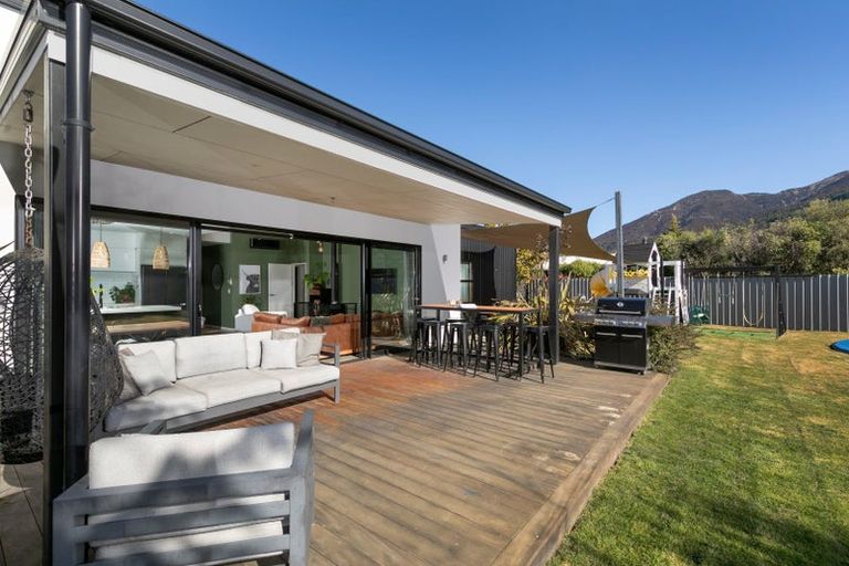 Photo of property in 21 Hewson Crescent, Lake Hawea, Wanaka, 9382