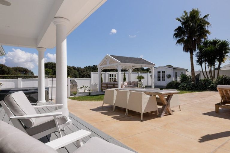 Photo of property in 49 Royal Ascot Drive, Papamoa Beach, Te Puke, 3187