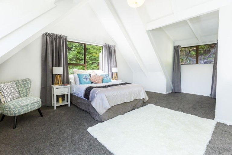 Photo of property in 122 Plateau Road, Te Marua, Upper Hutt, 5018