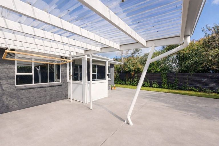 Photo of property in 12d Colombo Street, Hokowhitu, Palmerston North, 4410