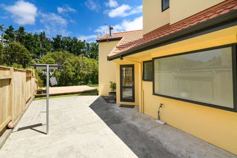 Photo of property in 96 Pacific Drive, Fitzherbert, Palmerston North, 4410