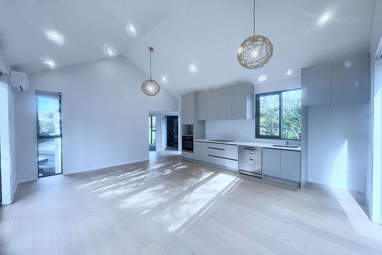 Photo of property in 110 Canongate Street, Birkdale, Auckland, 0626