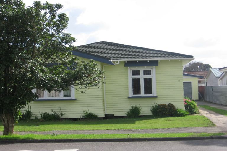 Photo of property in 75 Ferguson Street, Awapuni, Palmerston North, 4412
