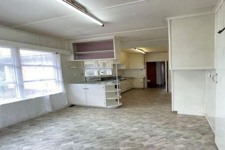 Photo of property in 6 Beatty Road, Pukekohe, 2120
