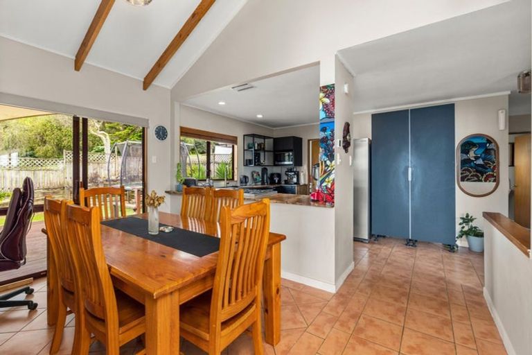 Photo of property in 11 Falls View Road, Haruru, 0204