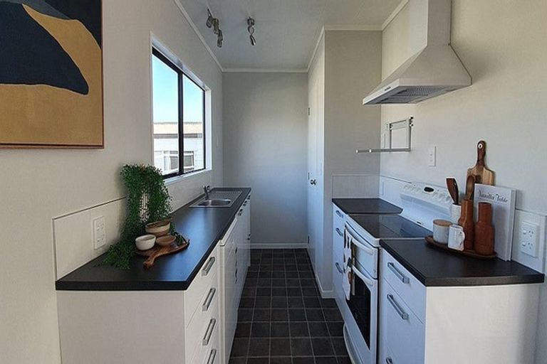 Photo of property in 10 Skye Street, Levin, 5510