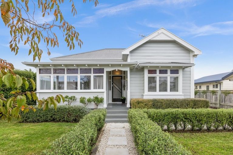 Photo of property in 10 Mcvay Street, Napier South, Napier, 4110