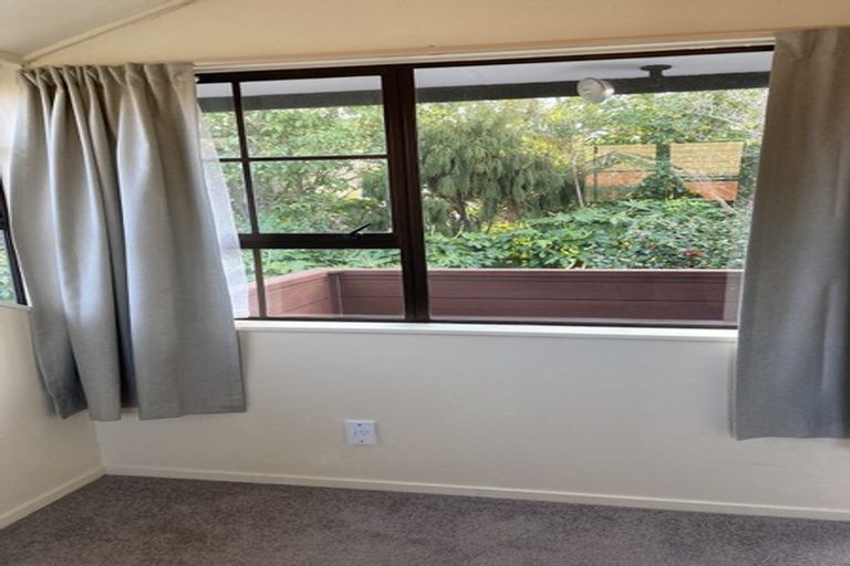 Photo of property in 136 Karori Road, Karori, Wellington, 6012