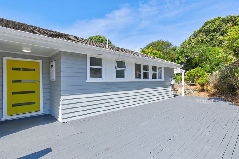 Photo of property in 57 Rangituhi Crescent, Takapuwahia, Porirua, 5022