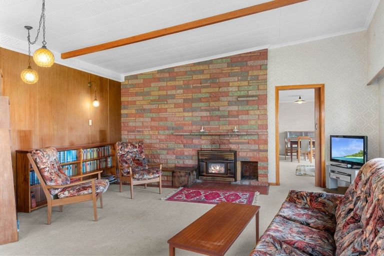 Photo of property in 30 Manganese Point Road, Tamaterau, Whangarei, 0174