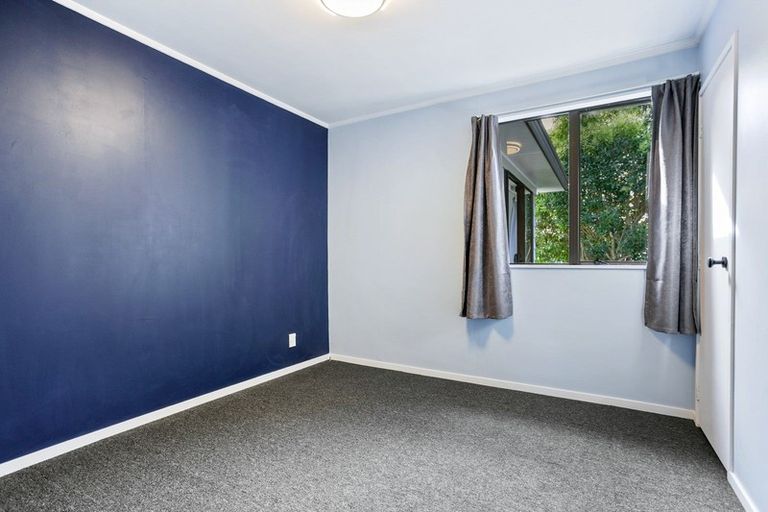 Photo of property in 2/221 Waitemata Drive, Ranui, Auckland, 0612
