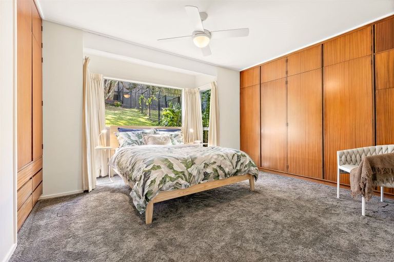 Photo of property in 5 Meanda Gardens, Sunnyhills, Auckland, 2010