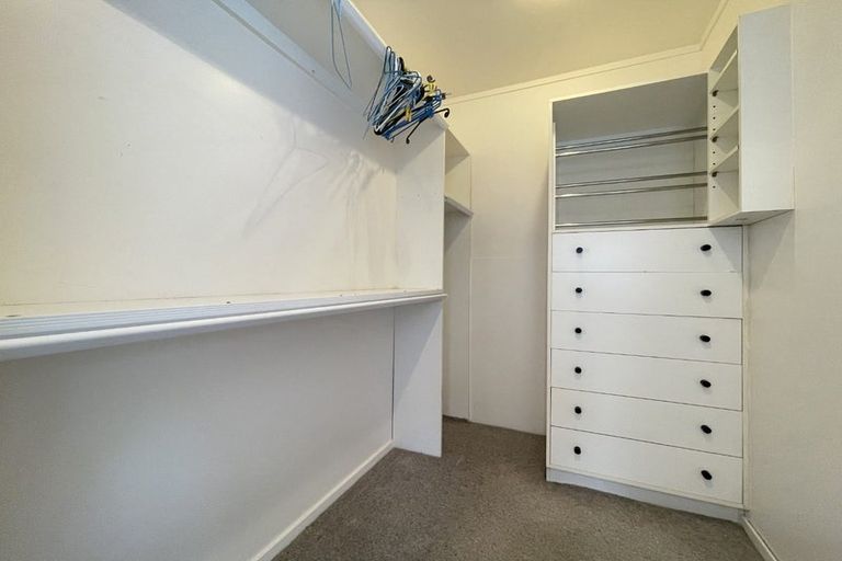 Photo of property in 15a Cambric Place, Botany Downs, Auckland, 2010