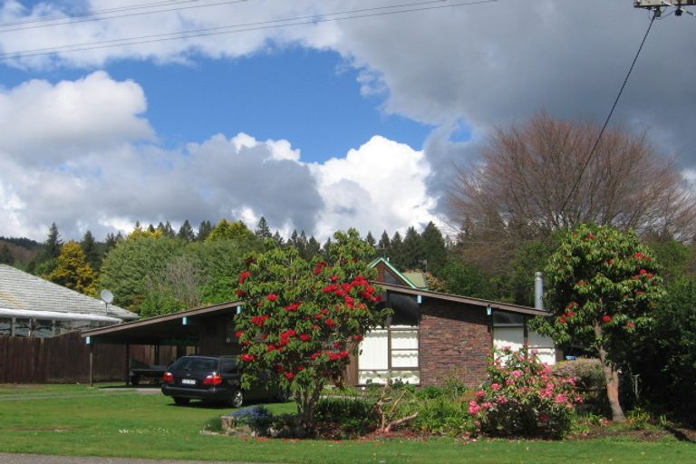 Photo of property in 6 Lynbert Road, Lynmore, Rotorua, 3010