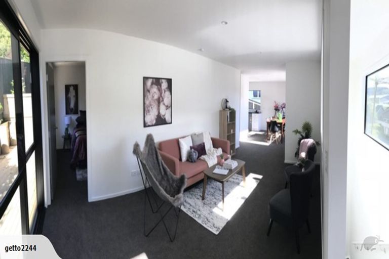 Photo of property in 18b Ranui Terrace, Tawa, Wellington, 5028