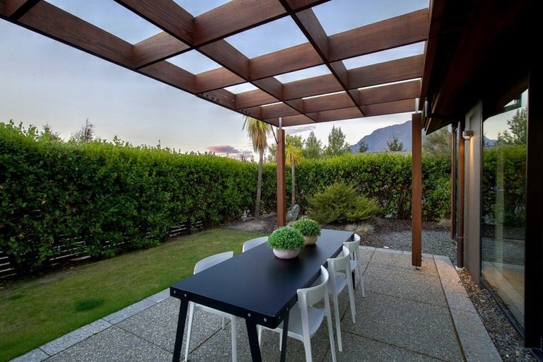 Photo of property in 1 Reading Court, Jacks Point, Queenstown, 9371