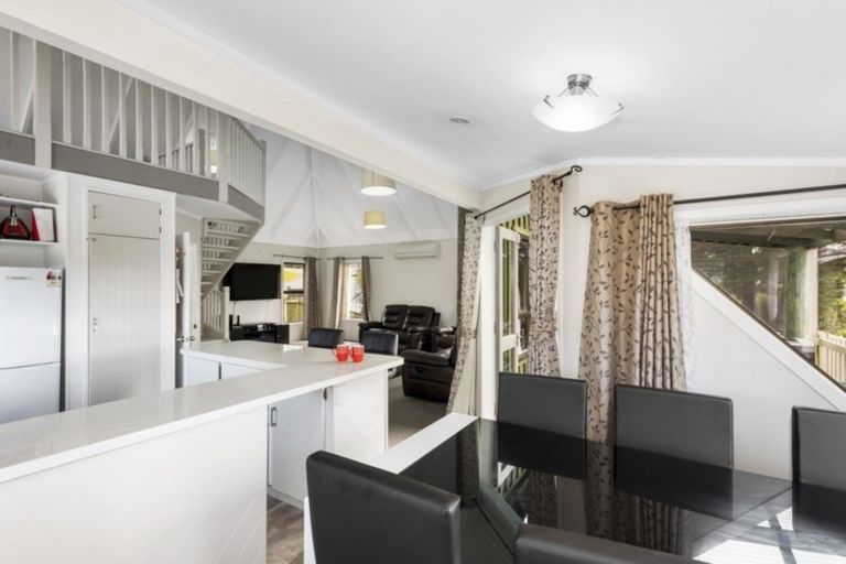 Photo of property in 7 Fenchurch Grove, Stokes Valley, Lower Hutt, 5019