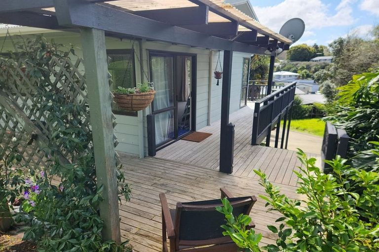 Photo of property in 78 Peach Road, Glenfield, Auckland, 0629