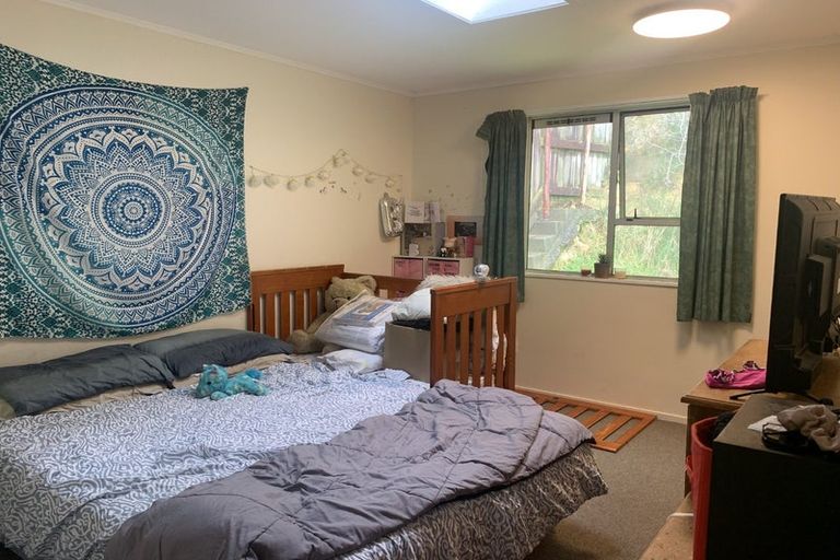 Photo of property in 18a Main Road, Wainuiomata, Lower Hutt, 5014