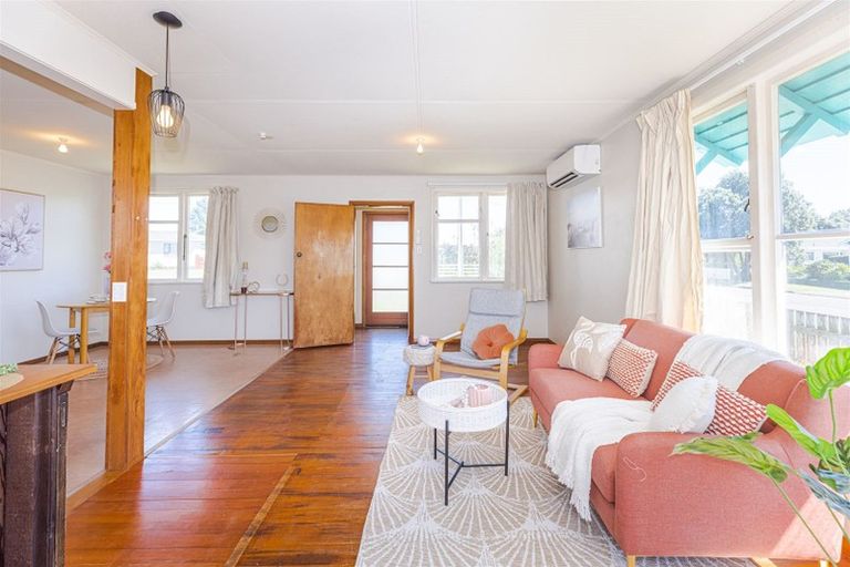 Photo of property in 24 Titoki Street, Castlecliff, Whanganui, 4501