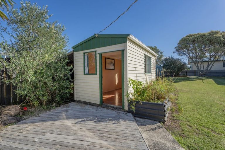 Photo of property in 196 Cook Drive, Whitianga, 3510