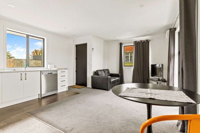 Photo of property in 3/23 Ross Crescent, Fairfield, Hamilton, 3214