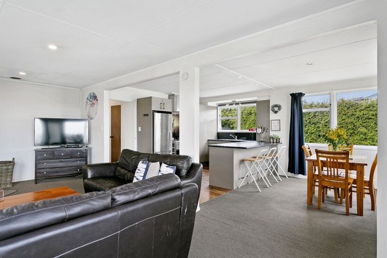 Photo of property in 70 Richmond Avenue, Richmond Heights, Taupo, 3330